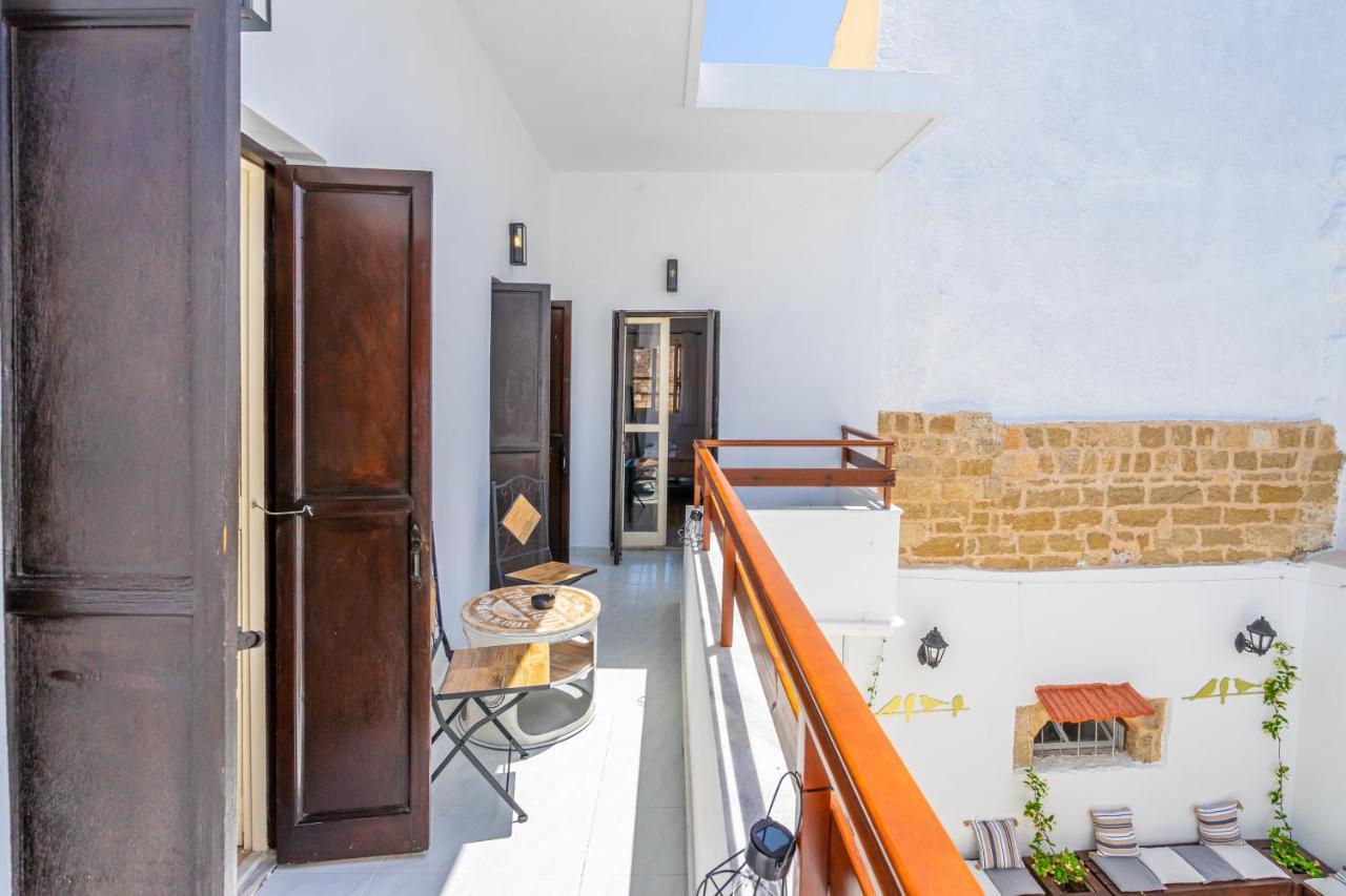 Medieval Poem Apartament